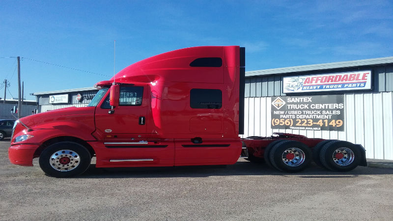 Start a Successful Career through Truck Driving Training in Chicago