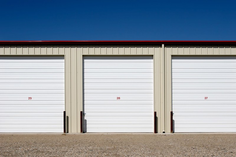 Overhead Garage Doors Installation: How to Tell When Your Garage Doors Need to Be Replaced