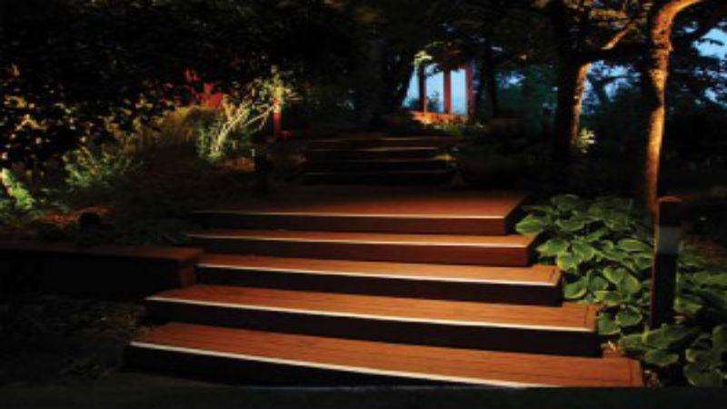 The Benefits of LED Outdoor Fence Lighting