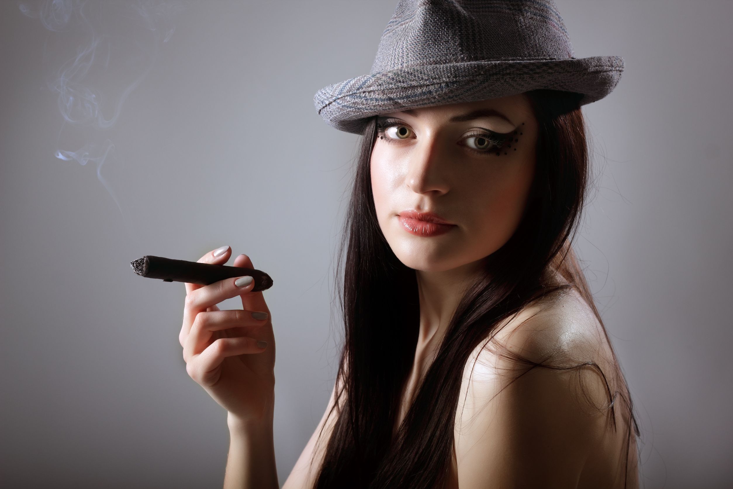 How You Can Find an Online Tobacconist in the UK Quickly and Easily